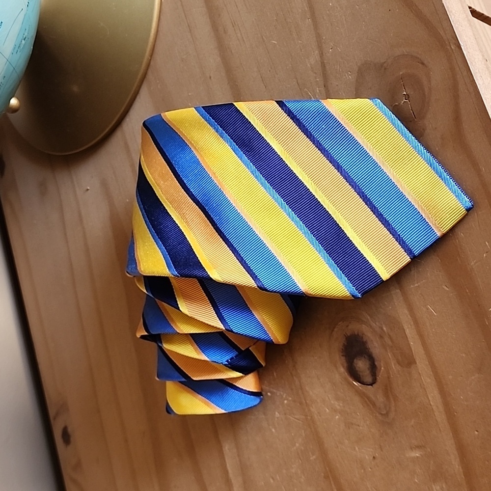 Harry Rosen blue and yellow striped tie